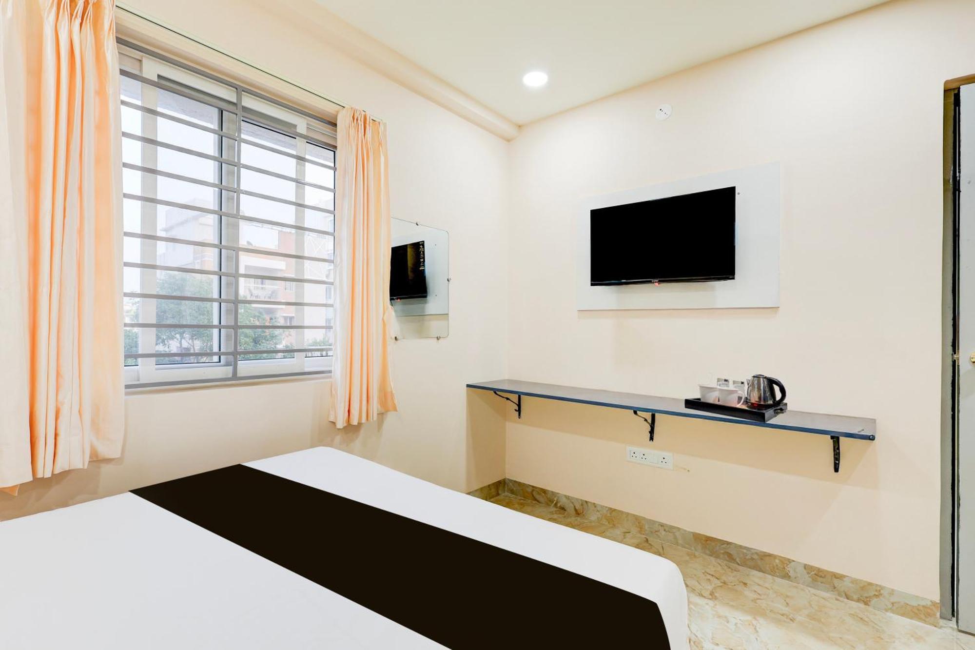 Super Townhouse Mvp Sector With Kailasagiri Hill View Pedda Waltair Exterior photo
