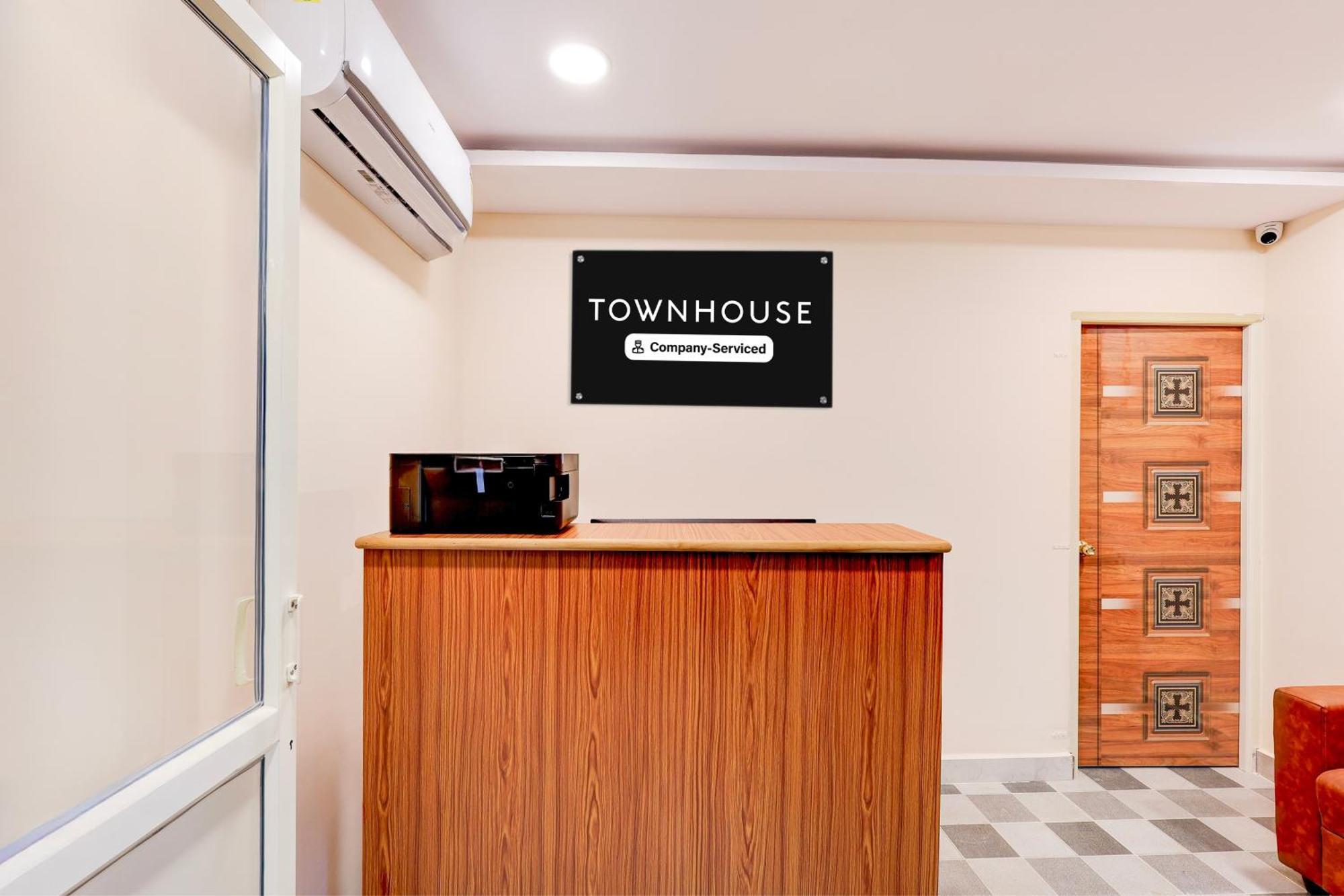 Super Townhouse Mvp Sector With Kailasagiri Hill View Pedda Waltair Exterior photo